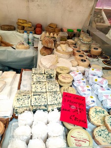Farmers Market -- Custom Cheeses