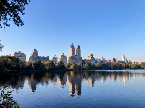 Crisp Reflections – Manhattan Skyline Digital Download