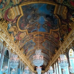 Palace of Versailles -- Hall of Mirrors