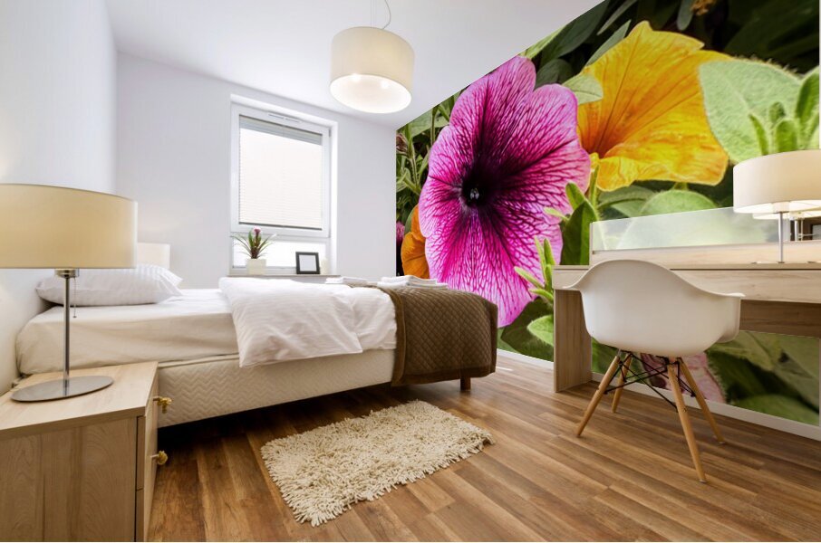 Whispers in Bloom – Petunia Poetry Impression murale