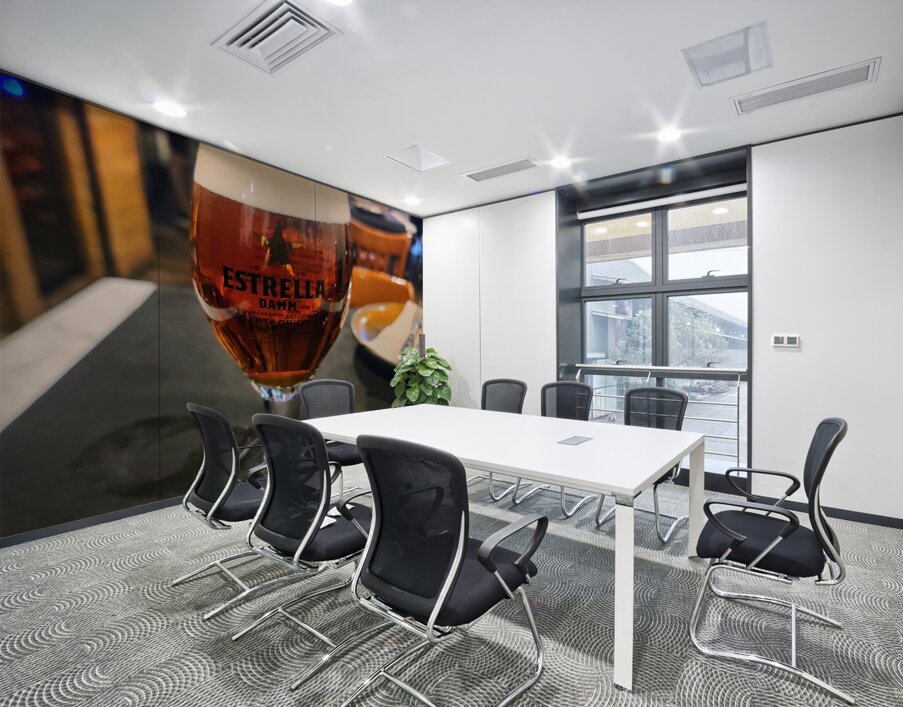 Amber Pause in a Barcelona Pulse Wall Printing