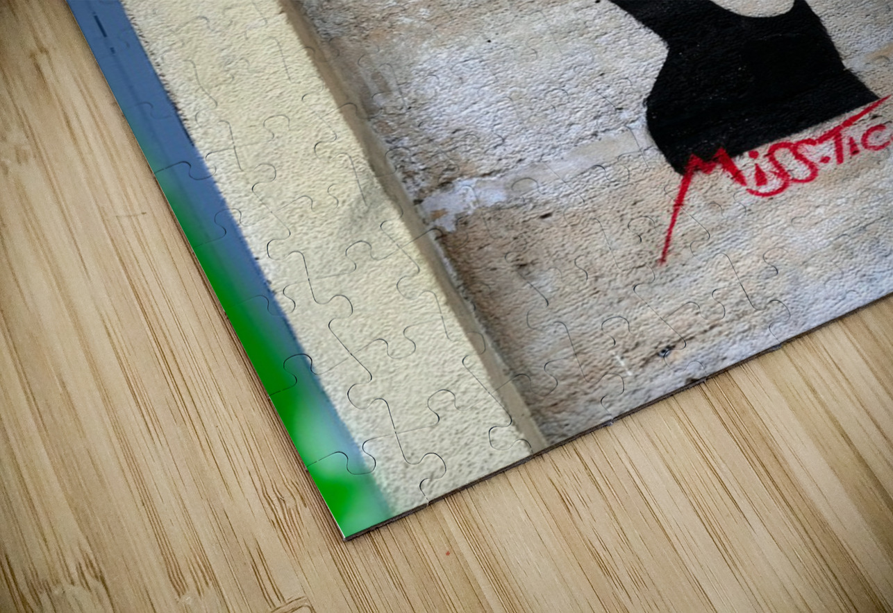 Graffiti Girl Click4Pix Puzzle