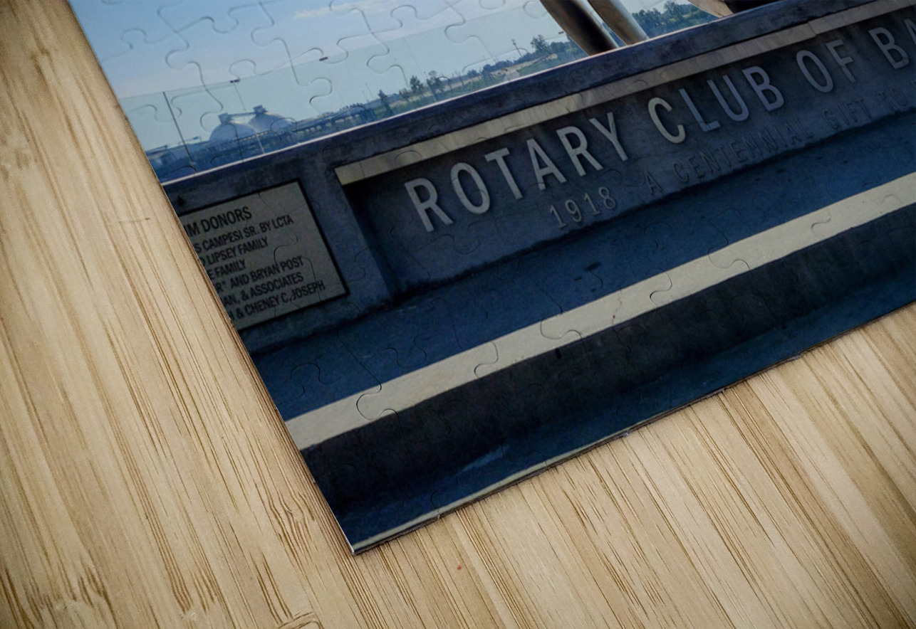 Rotary Club Centennial Sculpture Metallic Eyeball to Heaven Click4Pix Puzzle