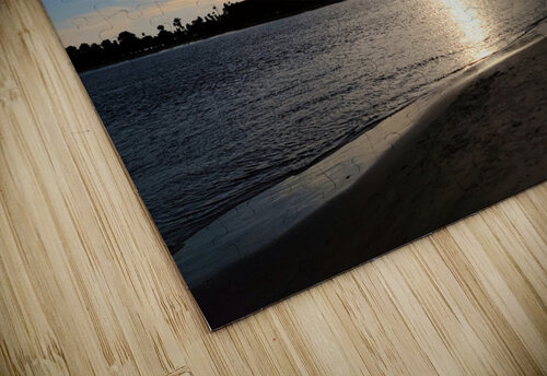 Soft Waves Carry the Day’s Goodbye Click4Pix puzzle