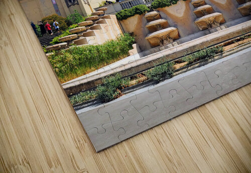 Vertical Dreams: Barcelona’s Guardians of History Click4Pix puzzle