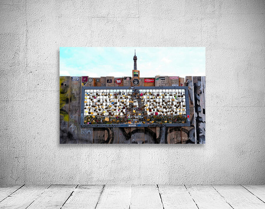 Paris Locks of Love Wall Preview